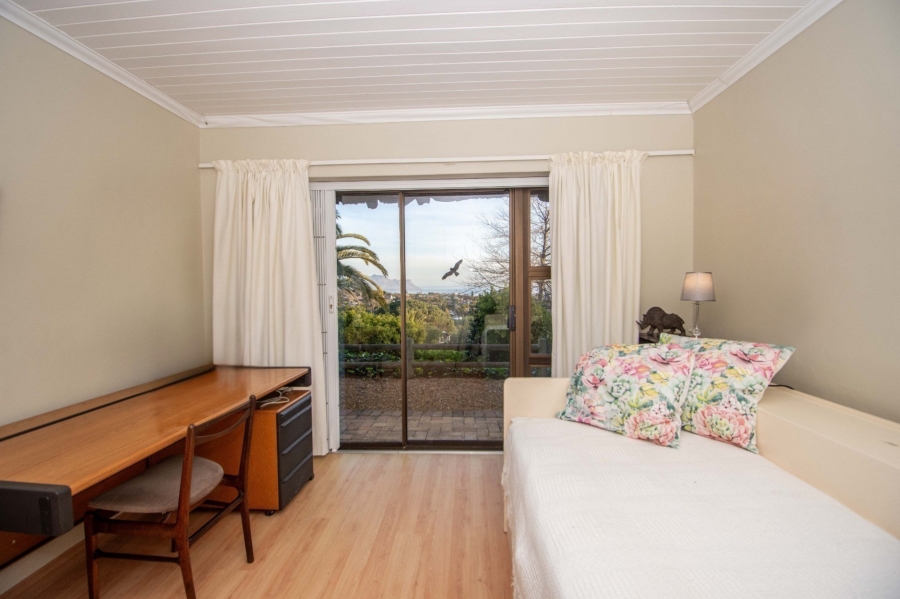 3 Bedroom Property for Sale in Helderberg Estate Western Cape